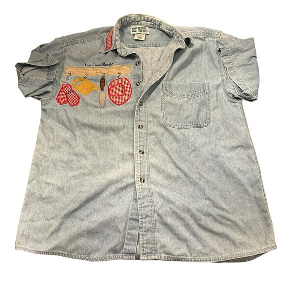 Vtg Embroidered Lightwash Blue Denim Button Up Shirt Sz Small Gardening Cottage - Picture 1 of 5